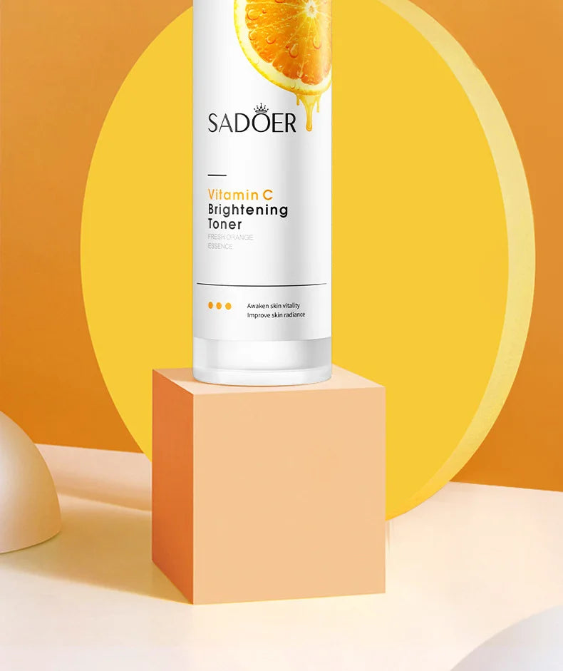 GlowTone Vitamin C Brightening Face Toner – Oil Control & Anti-Aging